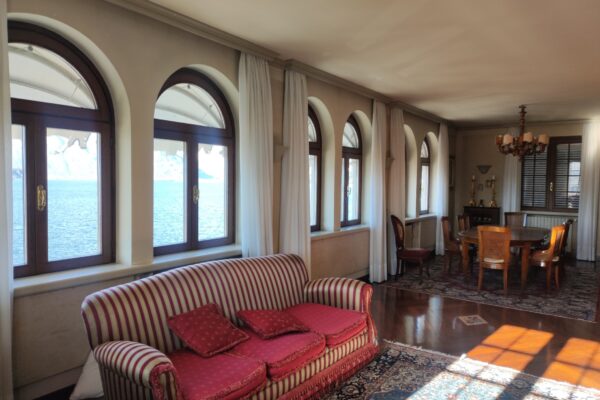 Splendid Penthouse on Lake Maggiore